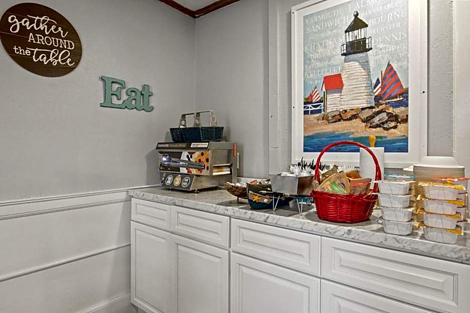 Olde Tavern Motel and Inn - Cape Cod