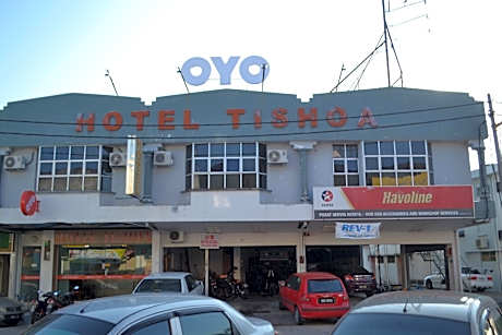 OYO 89737 Hotel Tishoa