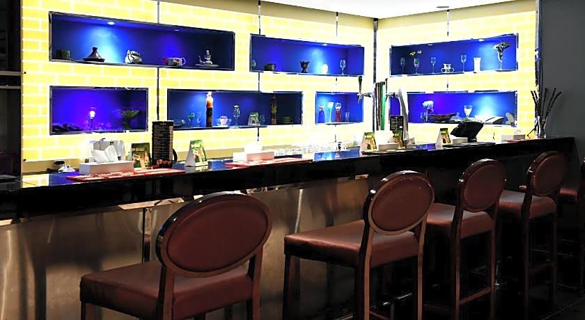 Al Olaya Suites Hotel