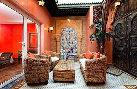 Art Palace Suites & Spa