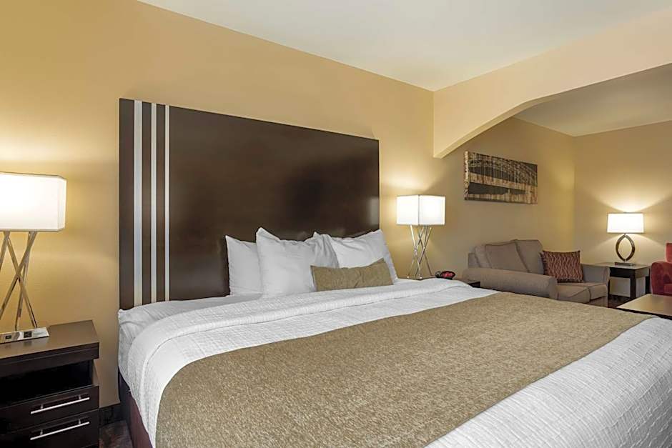 Best Western Plus Capital Inn