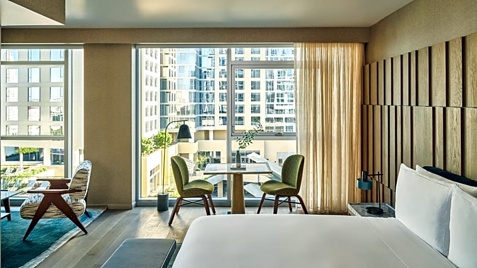 Conrad Los Angeles