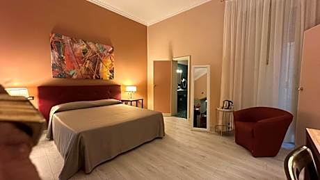 Deluxe King Suite