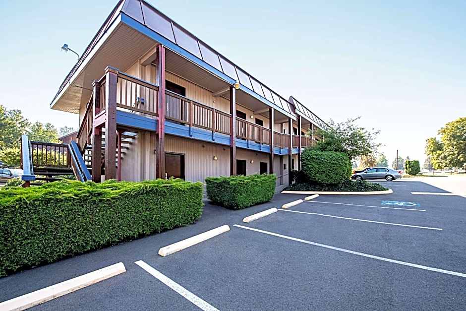 Rodeway Inn Enumclaw Mount Rainer-Crystal Mountain Area