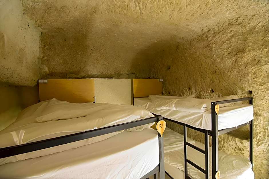 Center Cave Hostel