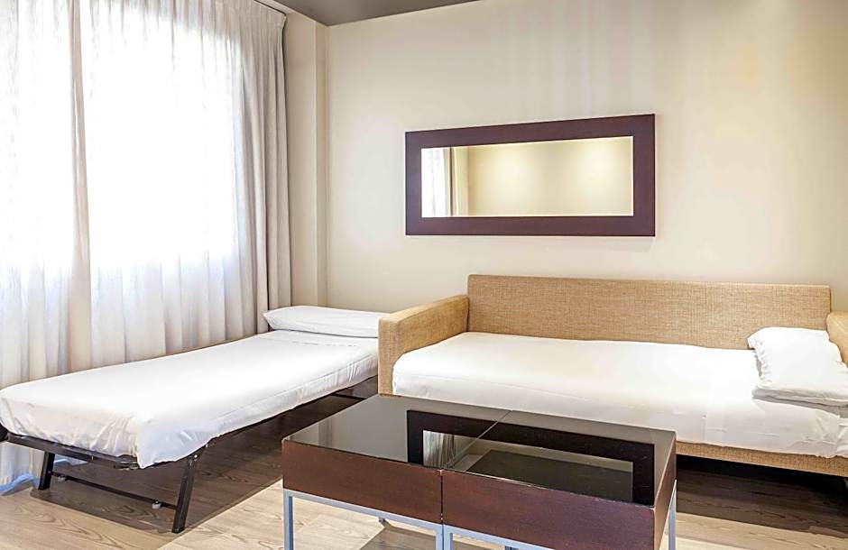 Suites Viena Plaza de España