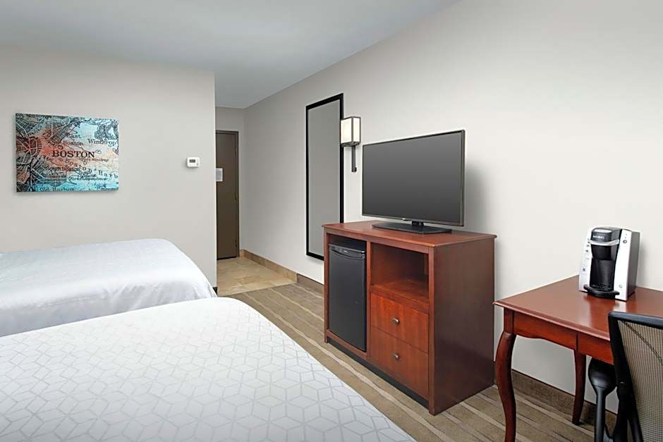 Holiday Inn Express Boston North-Woburn By IHG