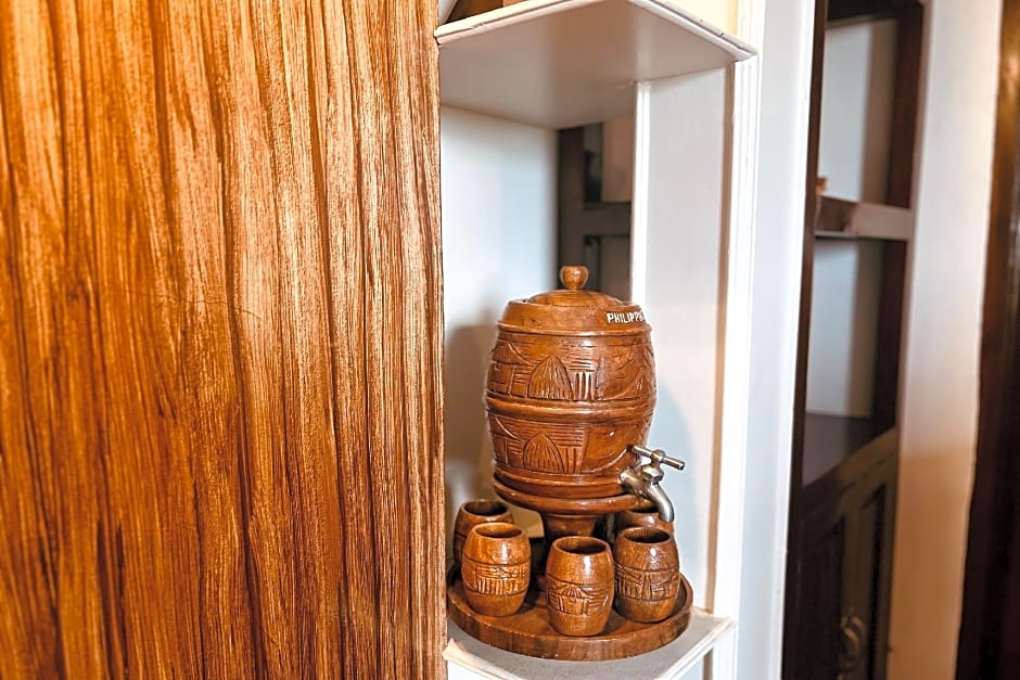 MC's L Transient House