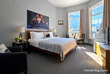 Premier King Studio