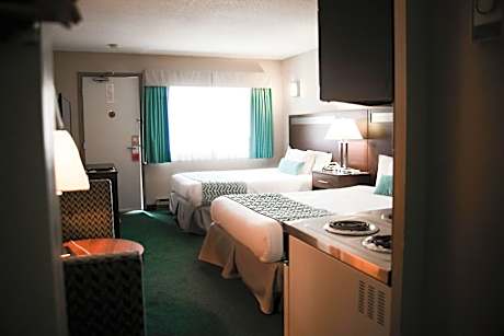 2 Double Beds, Efficiency Room, Non-Smoking