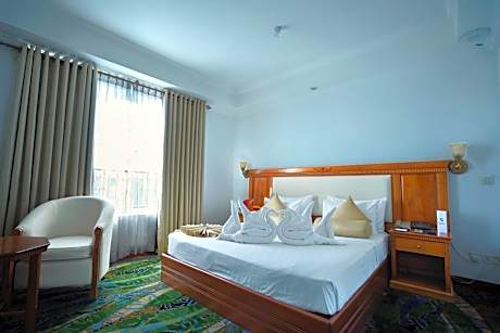 Deluxe Triple Room with Free Benefits