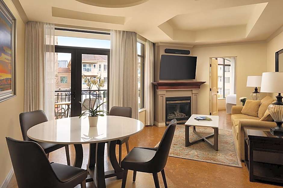 The Royal Kelowna - Bellstar Hotels & Resorts
