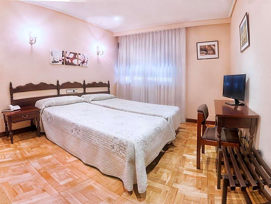 Hotel Residencia Castellano I