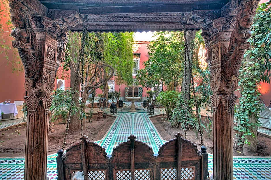 Riad Kaiss By Anika
