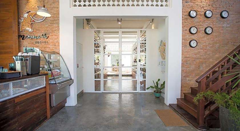 Memmoth Hostel In Lampang