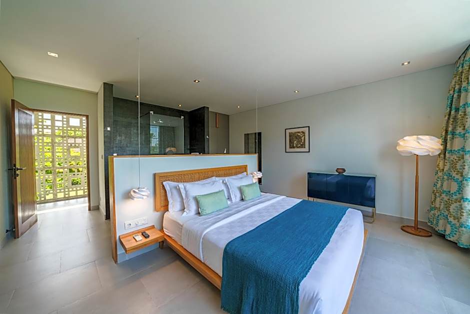 La Maison d'Ulysse - Luxury 4BR Villa Surrounded by Rice Paddies