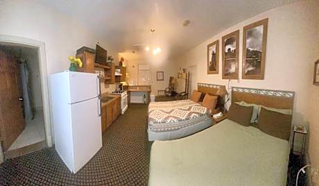 Deluxe Double Studio