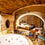 Caldera Cave Hotel