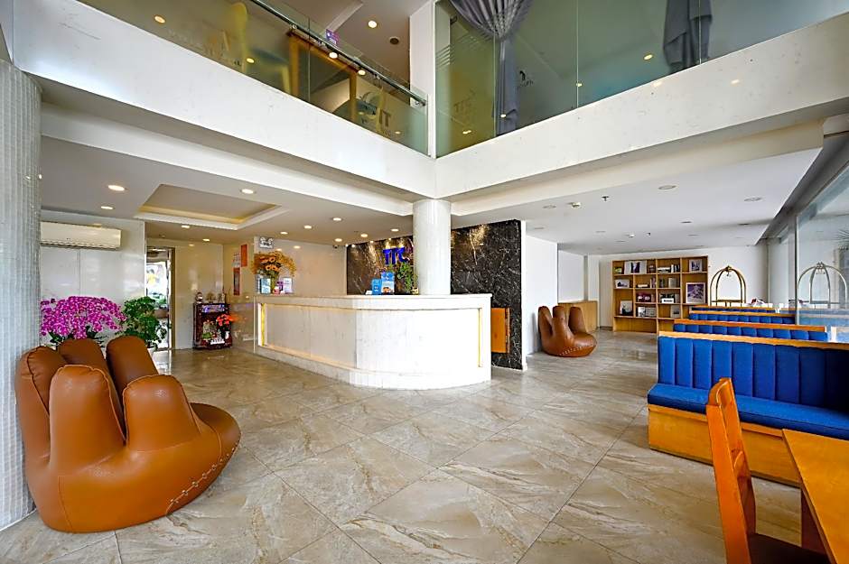 Ttc Hotel Deluxe Airport