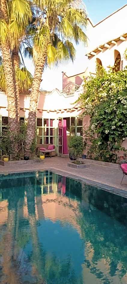 Riad tania mozaik