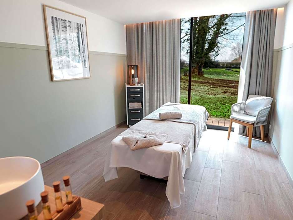 Mercure Parc Du Coudray Demeure De Campagne