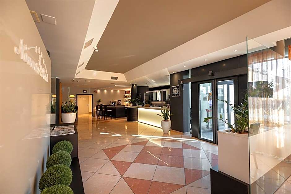 Noventa Hotel