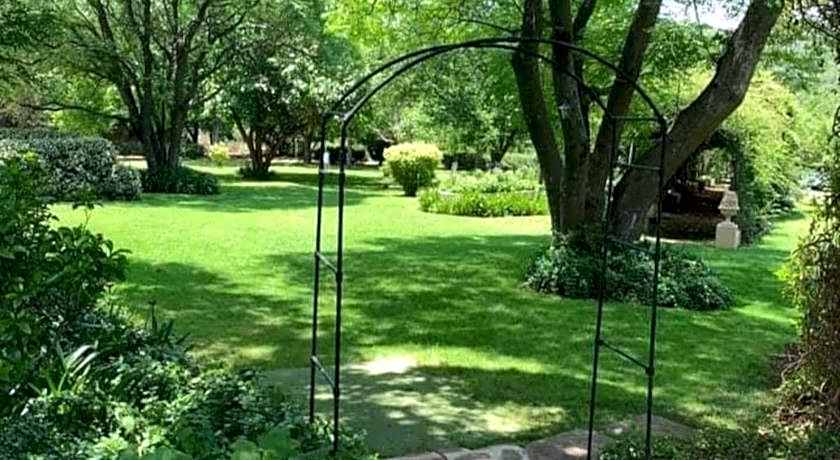 Chartwell Castle & Guest House