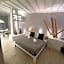 HOME 3 Luxury Suite