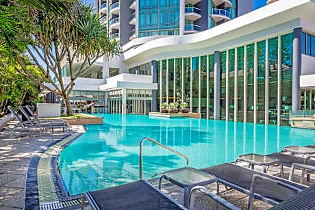 Mantra Legends Hotel