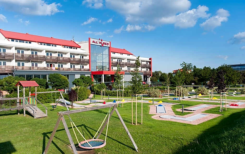 All in Red Thermenhotel