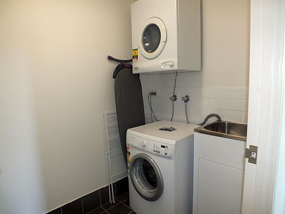 Pacific Marina Apartments