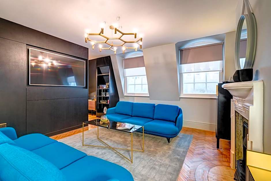 Apex Temple Court Hotel