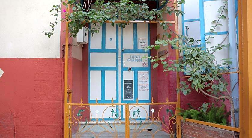 LOTUS GARDEN HOSTEL