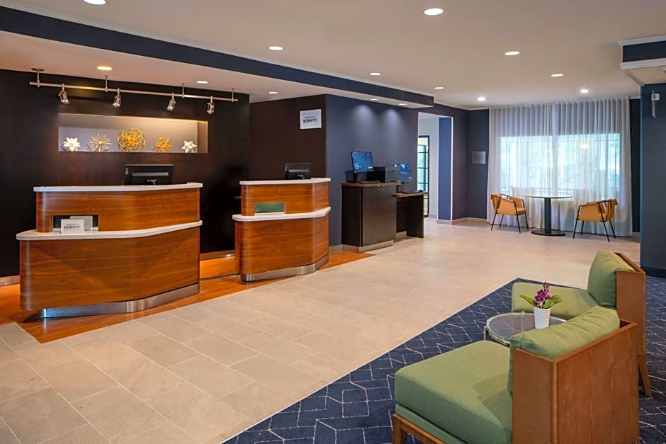 Courtyard by Marriott Covington / Mandeville