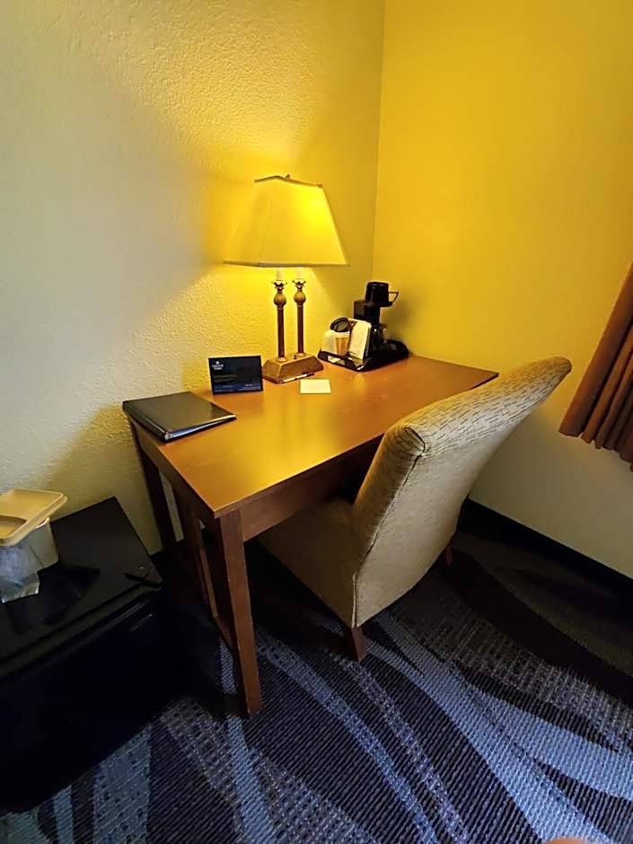 Boarders Inn and Suites by Cobblestone Hotels - Ripon