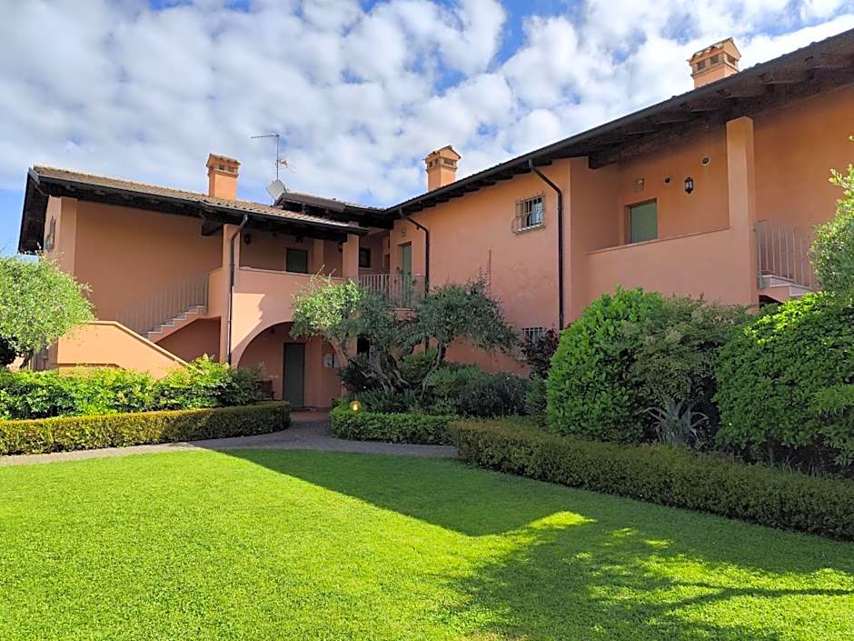 BellaSirmione Holiday Apartments