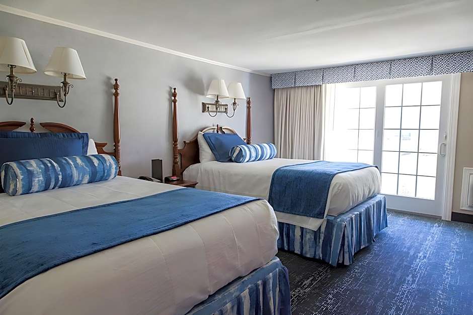Photo 1 of 3 of 2 Double Beds, Poolside