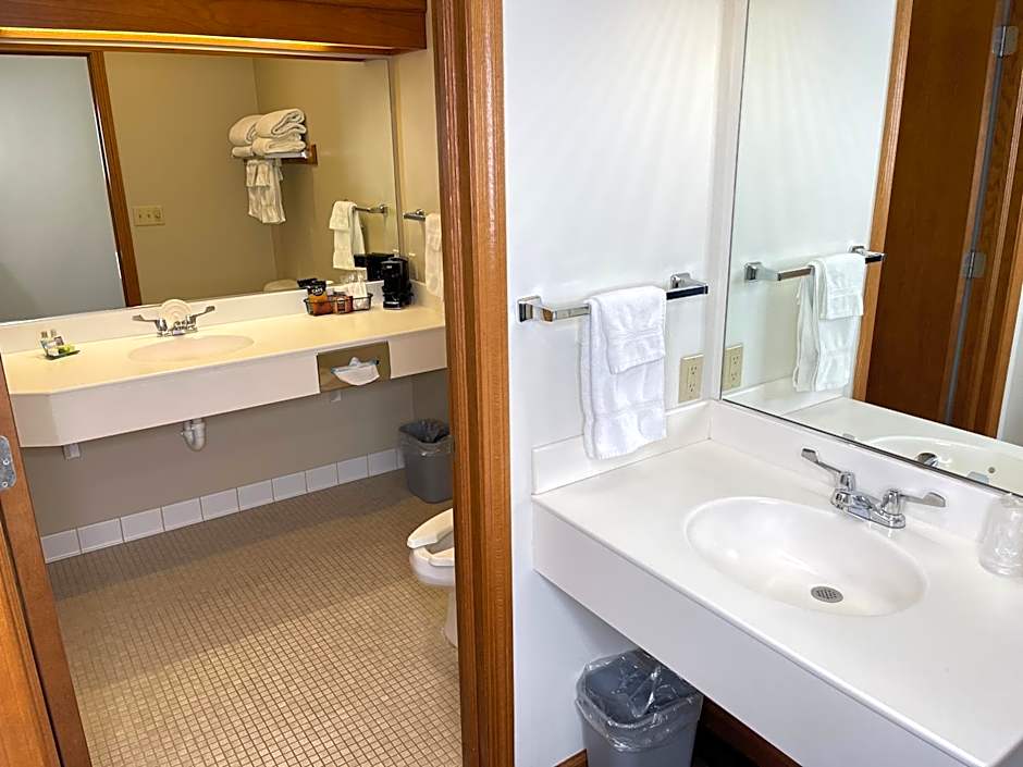 Farmstead Inn and Conference Center