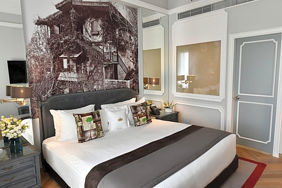 Le Bristol Hotel
