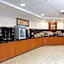 La Quinta Inn & Suites by Wyndham Garden City