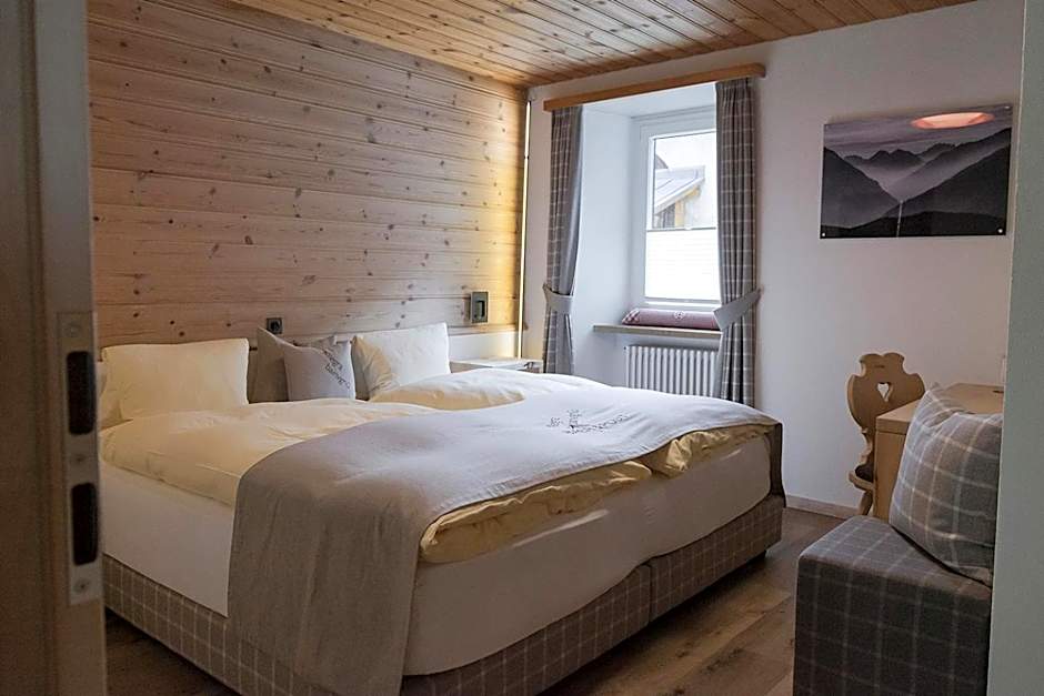 Hotel Baer & Post Zernez