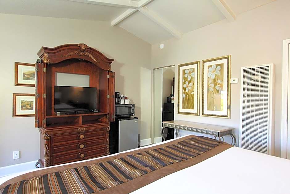 Monterey Peninsula Inn