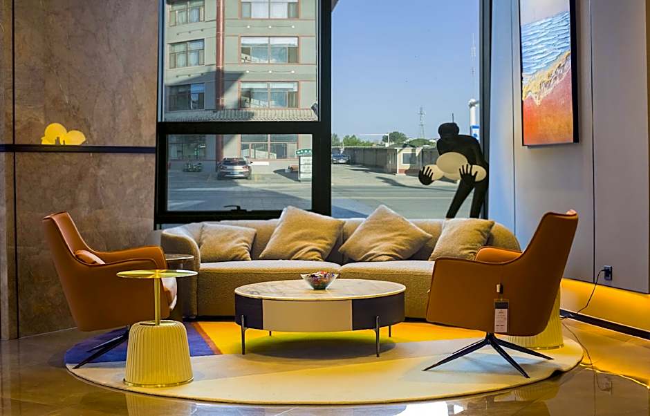 Fuji International Hotel Zhangbei Qingming Street