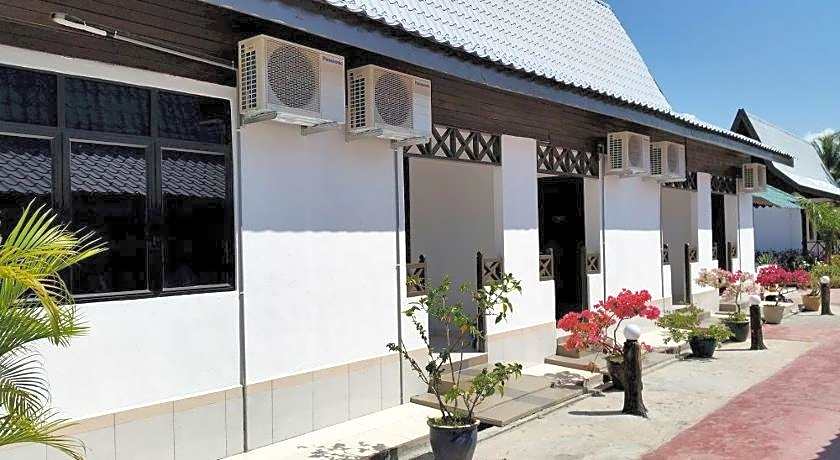 Rasa Senang Villa - Muslim Only