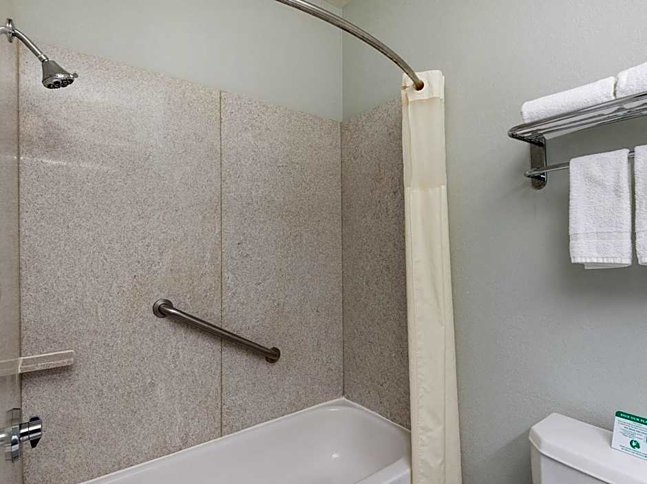 Baymont by Wyndham Houston TX