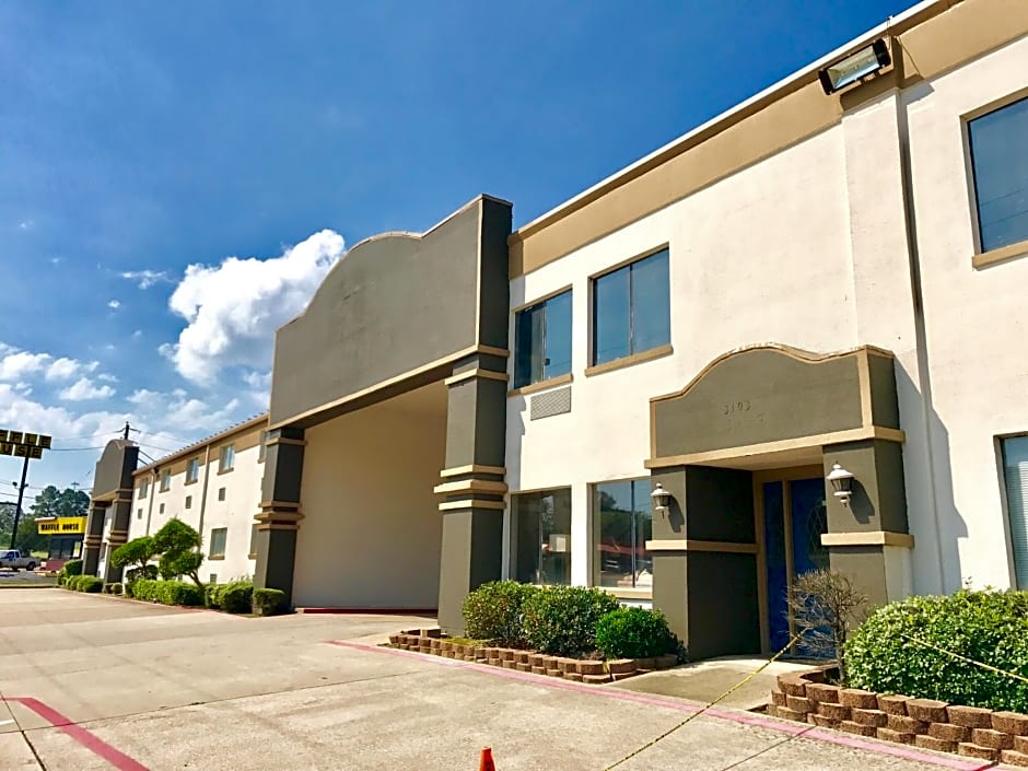 Knights Inn Longview