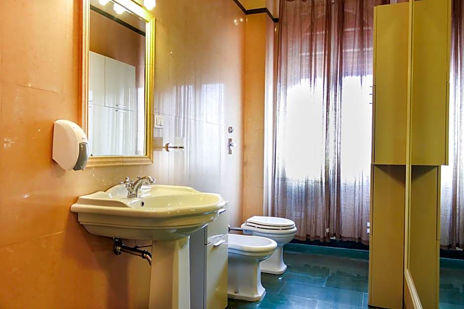 Hotel RossoVino Milano