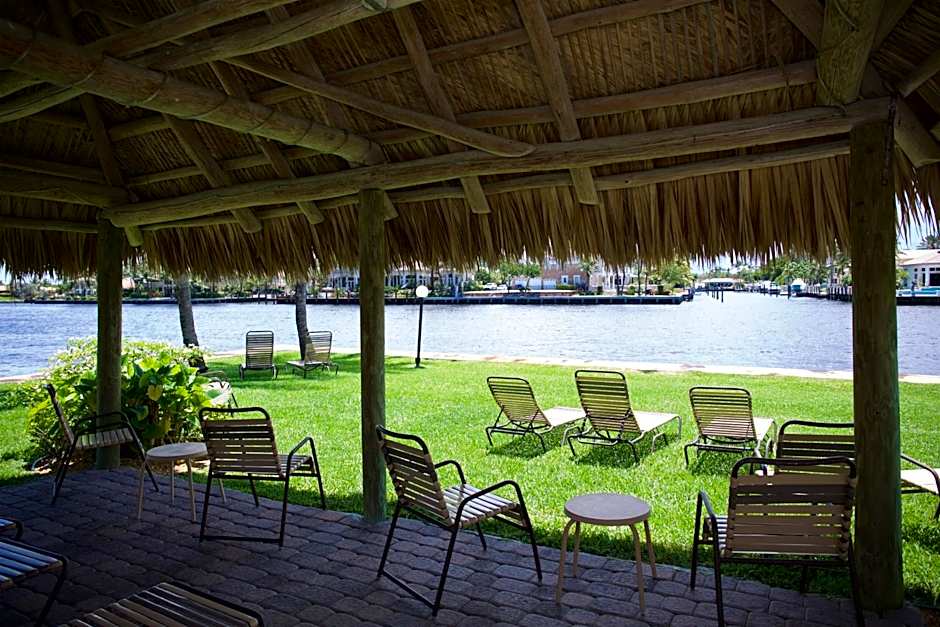 Royal Flamingo Villas