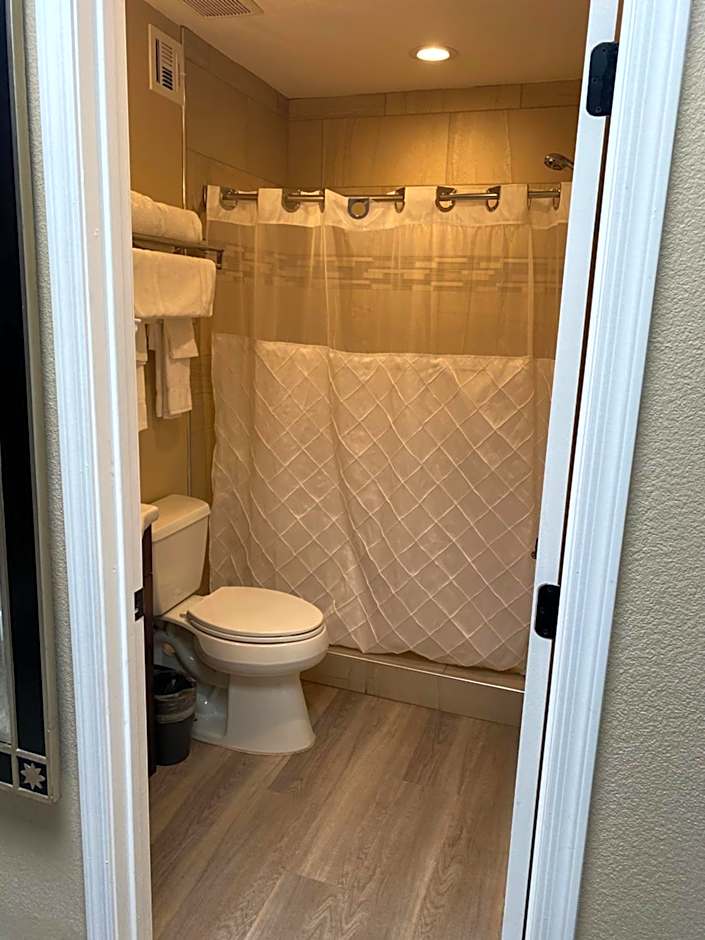 Lantern Light Inn - Romantic Getaway