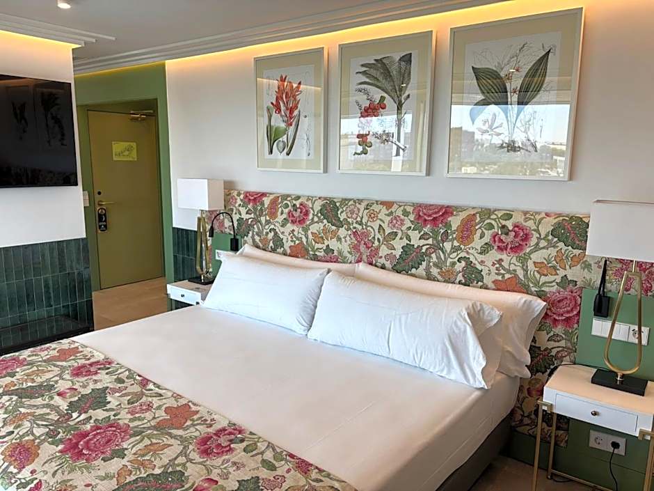 Ribera De Triana Hotel